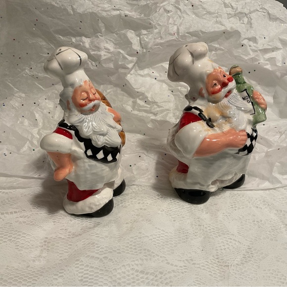 Vintage Santa Chef Salt & Pepper Shakers Ceramic - Picture 4 of 10